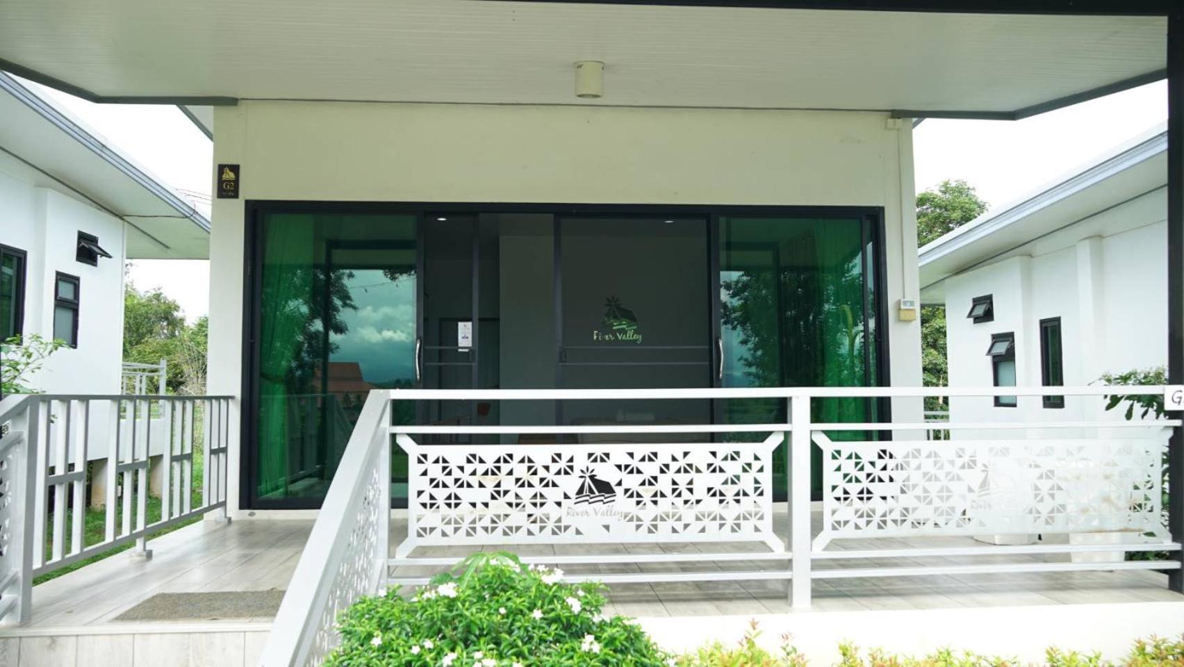 River Valley Resort แอทน่าน Exterior foto