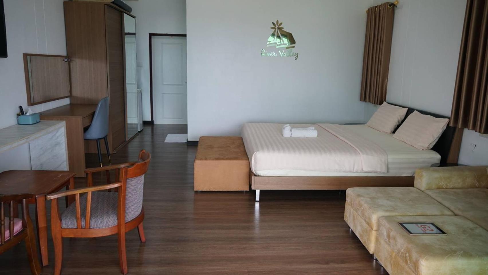 River Valley Resort แอทน่าน Exterior foto